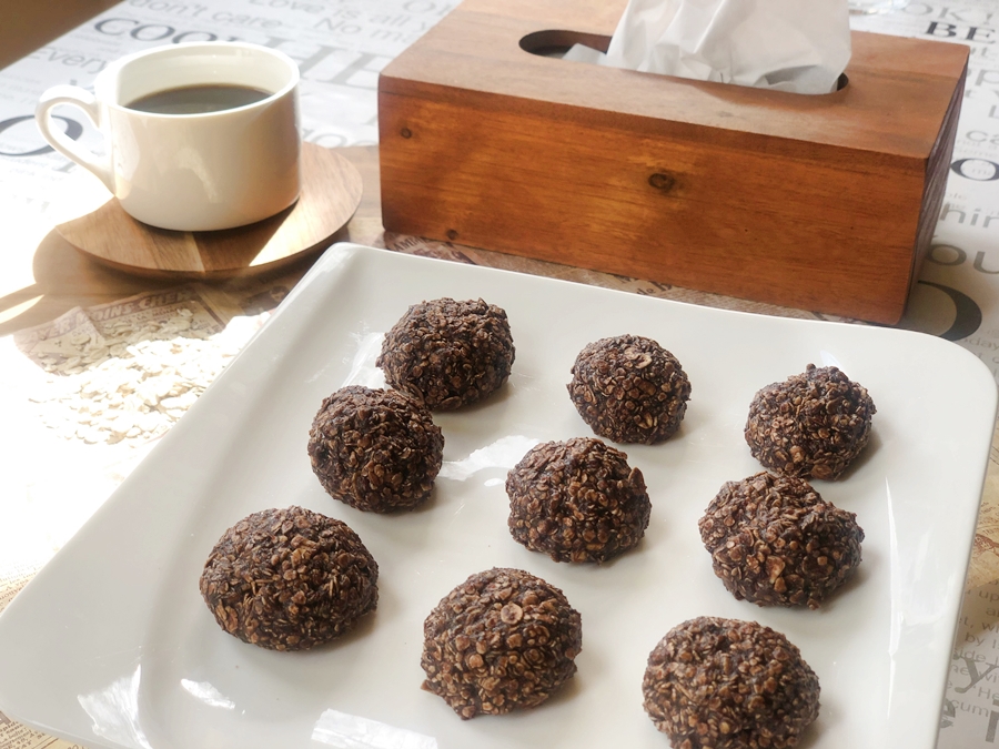 kulinarne inspiracje kakaowe kuleczki z płatków owsianych okladka